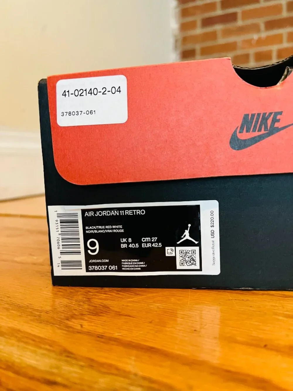 Size US Men's 9 - Jordan 11 Retro Playoffs Bred (2019) Very Clean